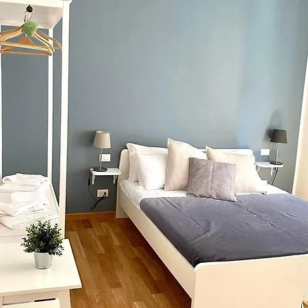 Nuovo Via Colombo Center 라스페치아